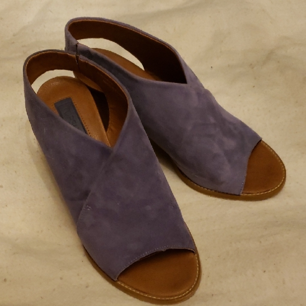 Elegant British Topshop Lavender Suede Open-Toe Mules